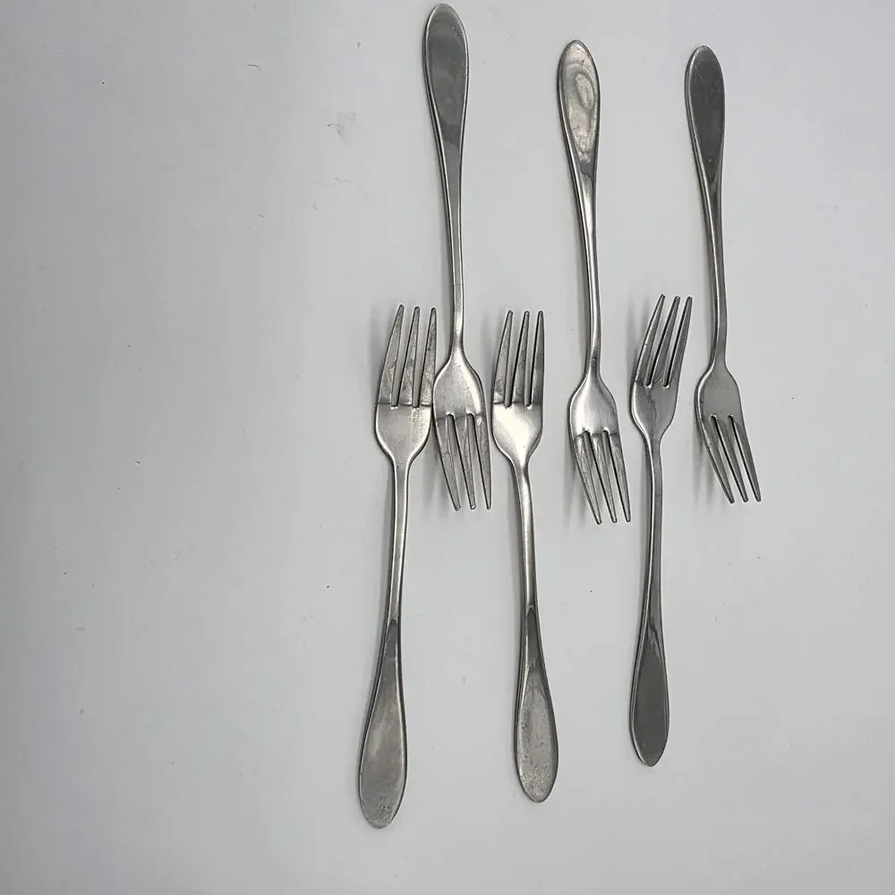 Lot of 6 Vintage Gibson Stainless Steel GIA54 Cocktail/Seafood Forks 233 China